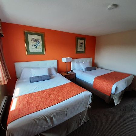 Howard Johnson By Wyndham Woodstock Nb Εξωτερικό φωτογραφία