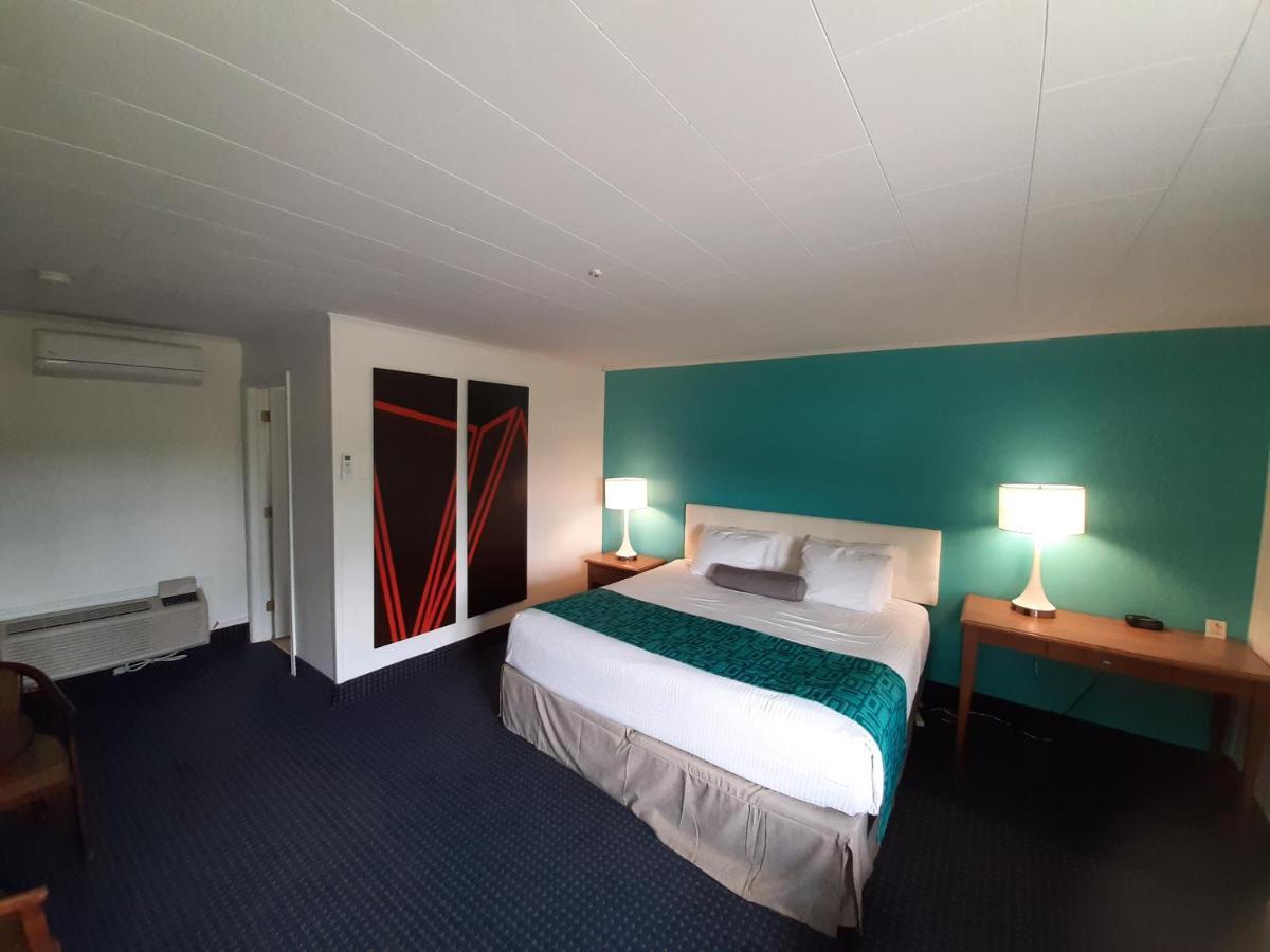 Howard Johnson By Wyndham Woodstock Nb Εξωτερικό φωτογραφία