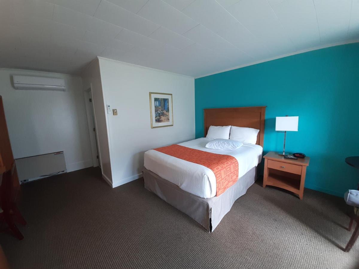 Howard Johnson By Wyndham Woodstock Nb Εξωτερικό φωτογραφία