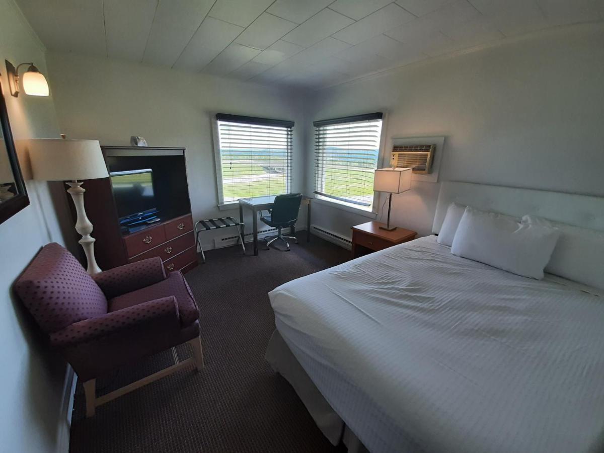 Howard Johnson By Wyndham Woodstock Nb Εξωτερικό φωτογραφία