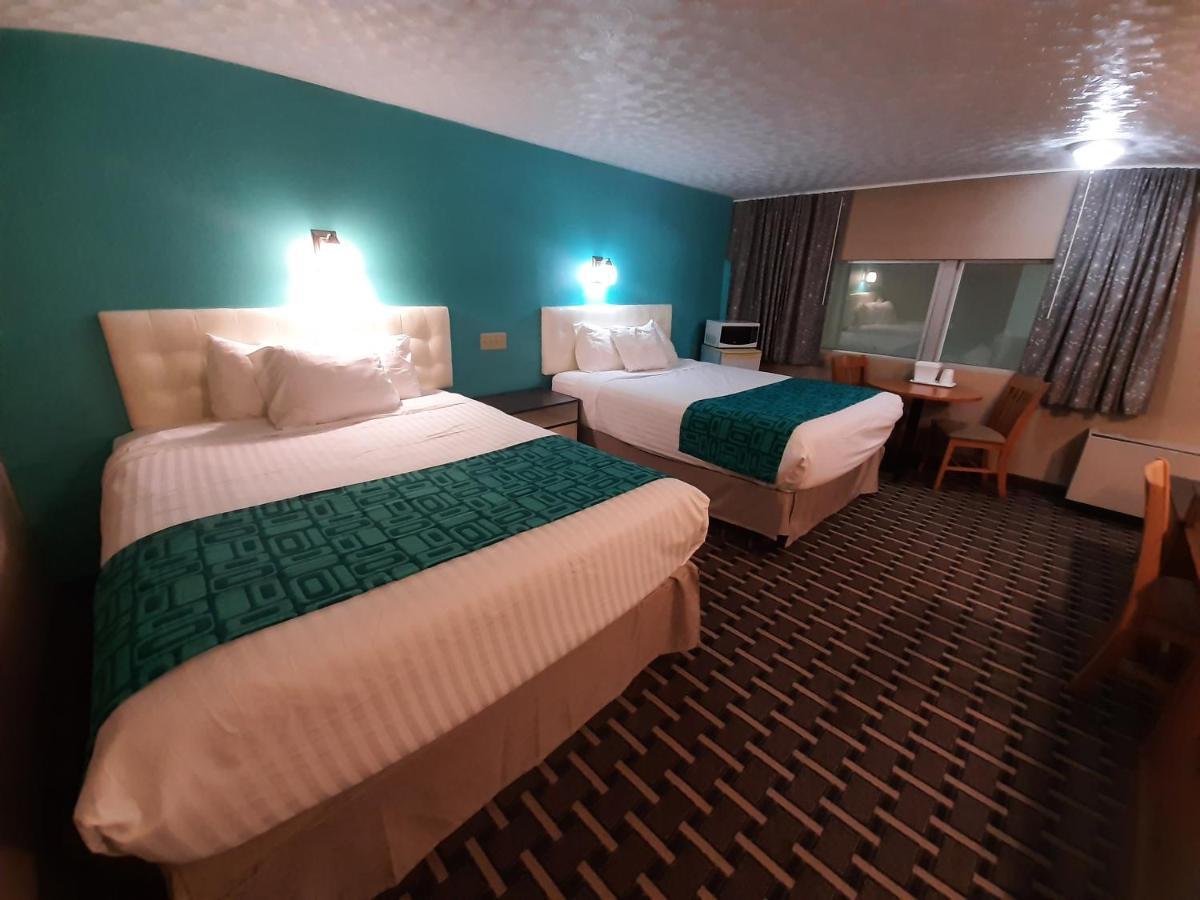 Howard Johnson By Wyndham Woodstock Nb Εξωτερικό φωτογραφία