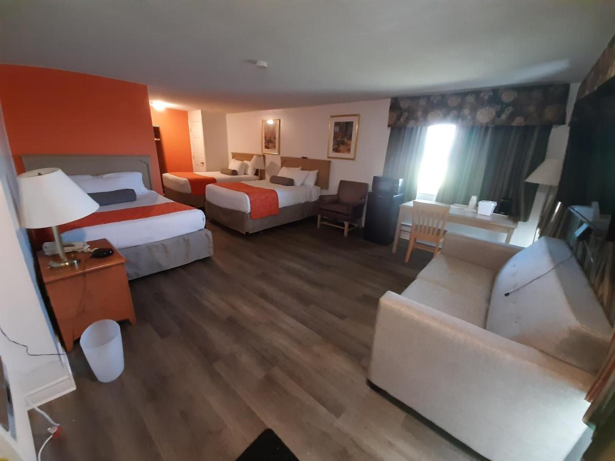 Howard Johnson By Wyndham Woodstock Nb Εξωτερικό φωτογραφία