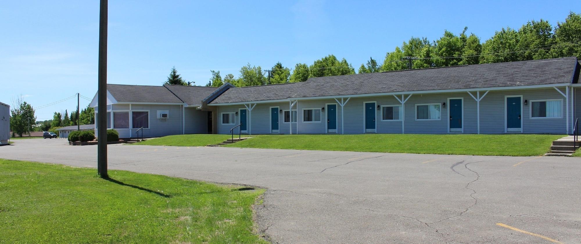 Howard Johnson By Wyndham Woodstock Nb Εξωτερικό φωτογραφία